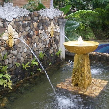 Seri Pengantin Resort Kampung Janda Baik Exterior photo